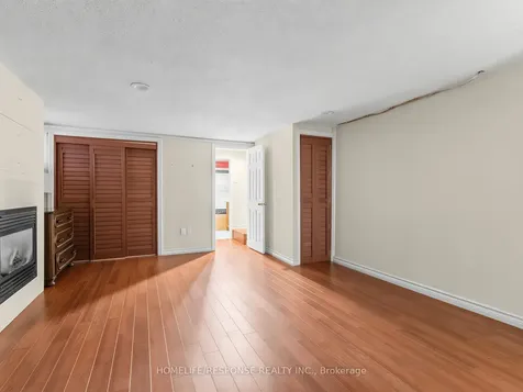 127 Lee Avenue Toronto ON M4E 2P2