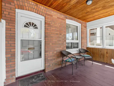 127 Lee Avenue Toronto ON M4E 2P2