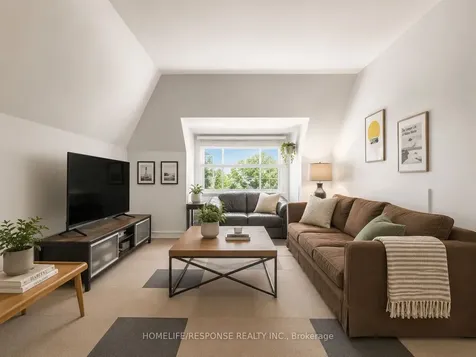 127 Lee Avenue Toronto ON M4E 2P2