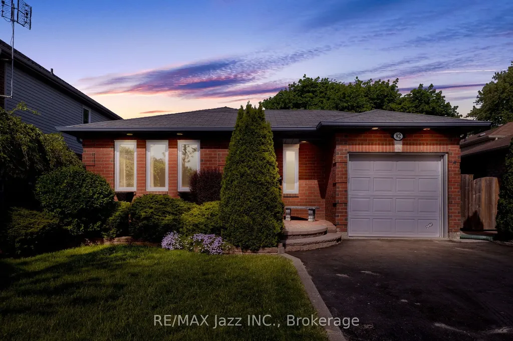 82 Mcmann Crescent Clarington ON L1E 2W9