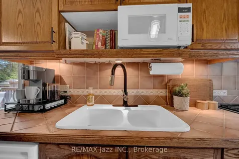 82 Mcmann Crescent Clarington ON L1E 2W9