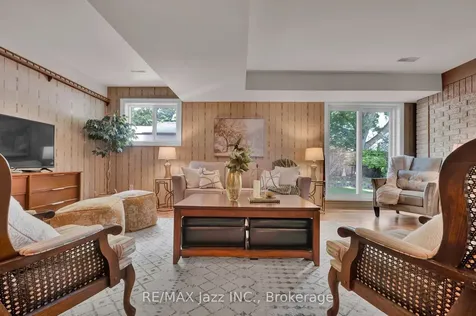 82 Mcmann Crescent Clarington ON L1E 2W9