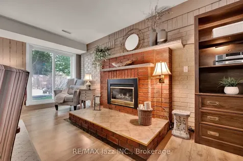 82 Mcmann Crescent Clarington ON L1E 2W9