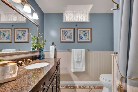 82 Mcmann Crescent Clarington ON L1E 2W9
