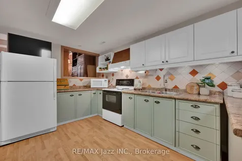 82 Mcmann Crescent Clarington ON L1E 2W9