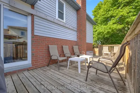 82 Mcmann Crescent Clarington ON L1E 2W9