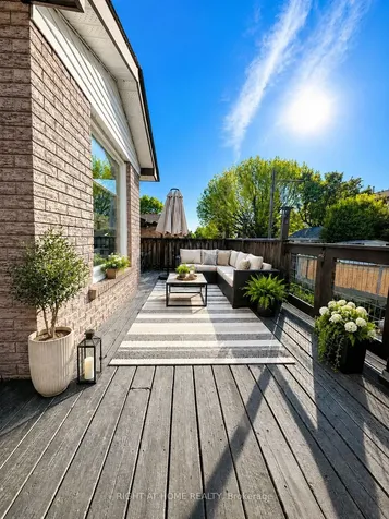 357 Dickens Drive Oshawa ON L1K 1N4