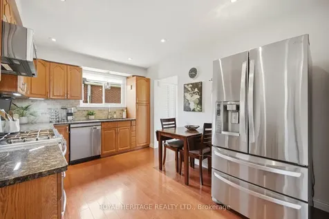 115 Clover Ridge Drive E Ajax ON L1S 1H1