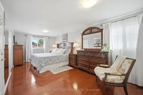 115 Clover Ridge Drive E Ajax ON L1S 1H1