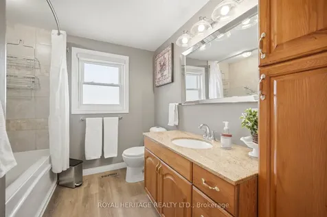 115 Clover Ridge Drive E Ajax ON L1S 1H1