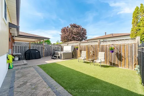 115 Clover Ridge Drive E Ajax ON L1S 1H1