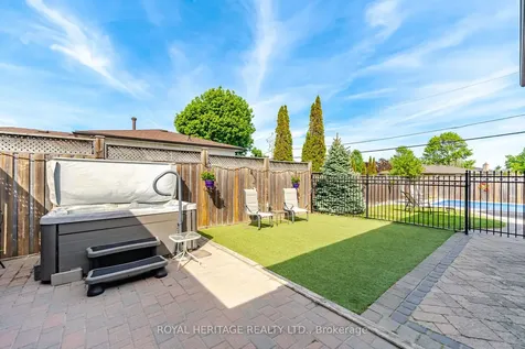 115 Clover Ridge Drive E Ajax ON L1S 1H1
