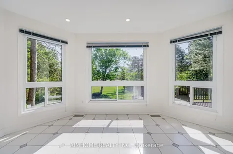21 Calthorpe Avenue Toronto ON M1C 3S3