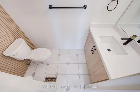 21 Calthorpe Avenue Toronto ON M1C 3S3