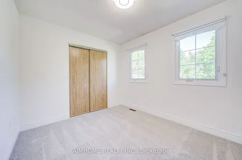 21 Calthorpe Avenue Toronto ON M1C 3S3