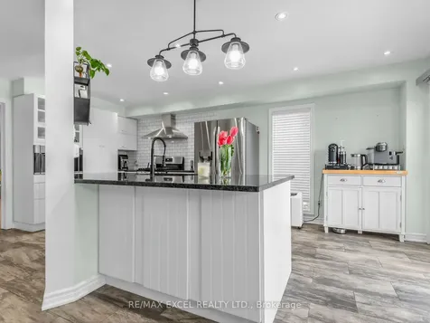 764 Craighurst Court Pickering ON L1X 2W9