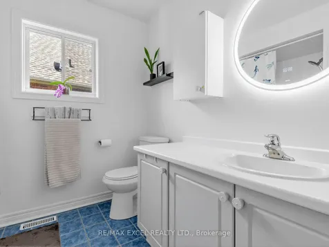 764 Craighurst Court Pickering ON L1X 2W9