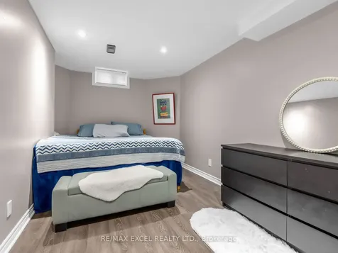 764 Craighurst Court Pickering ON L1X 2W9