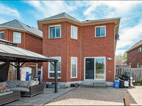 764 Craighurst Court Pickering ON L1X 2W9