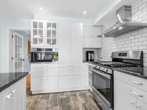 764 Craighurst Court Pickering ON L1X 2W9