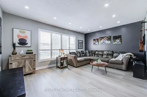 1153 Southdale Avenue N Oshawa ON L1H 7Y9