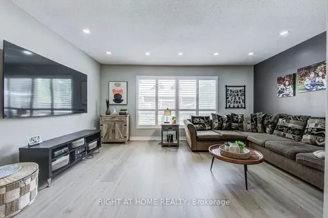 1153 Southdale Avenue N Oshawa ON L1H 7Y9