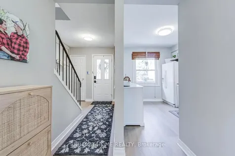 1153 Southdale Avenue N Oshawa ON L1H 7Y9