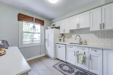 1153 Southdale Avenue N Oshawa ON L1H 7Y9