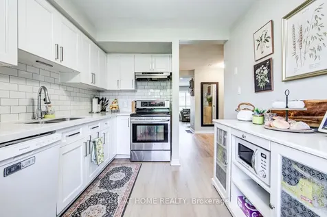 1153 Southdale Avenue N Oshawa ON L1H 7Y9