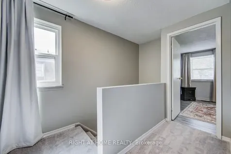 1153 Southdale Avenue N Oshawa ON L1H 7Y9