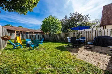 1153 Southdale Avenue N Oshawa ON L1H 7Y9