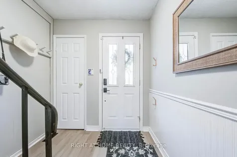 1153 Southdale Avenue N Oshawa ON L1H 7Y9
