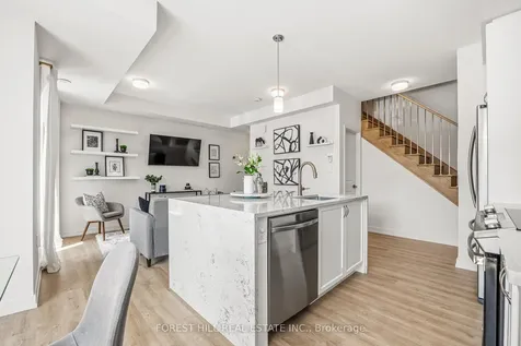 2550 Castlegate Crossing Pickering ON L1H 0H6