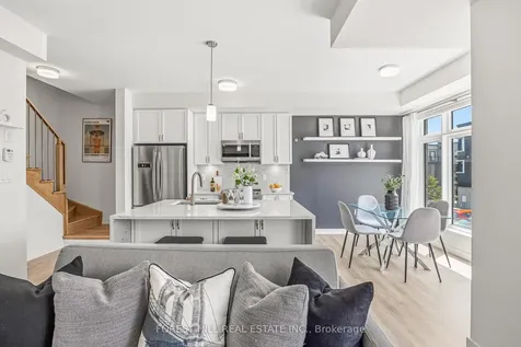 2550 Castlegate Crossing Pickering ON L1H 0H6
