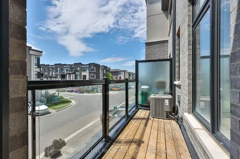 2550 Castlegate Crossing Pickering ON L1H 0H6