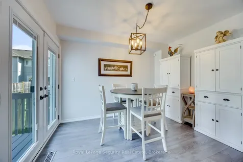 81 Ipswich Place Whitby ON L1M 2K1