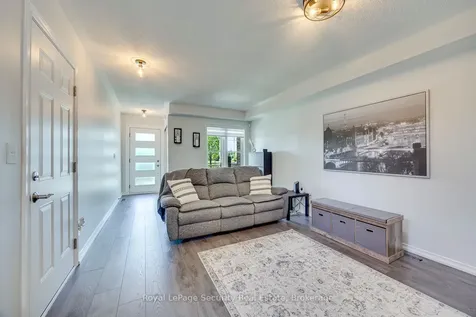 81 Ipswich Place Whitby ON L1M 2K1
