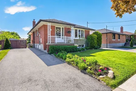 6 Faraday Drive Toronto ON M1H 2S1