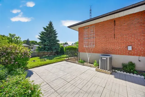 6 Faraday Drive Toronto ON M1H 2S1