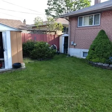 903 Grenoble Boulevard Pickering ON L1W 1T9