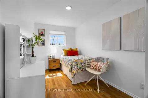 179 Woodville Avenue Toronto ON M4J 2R4