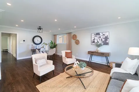 2 Banmoor Boulevard Toronto ON M1J 2Y9