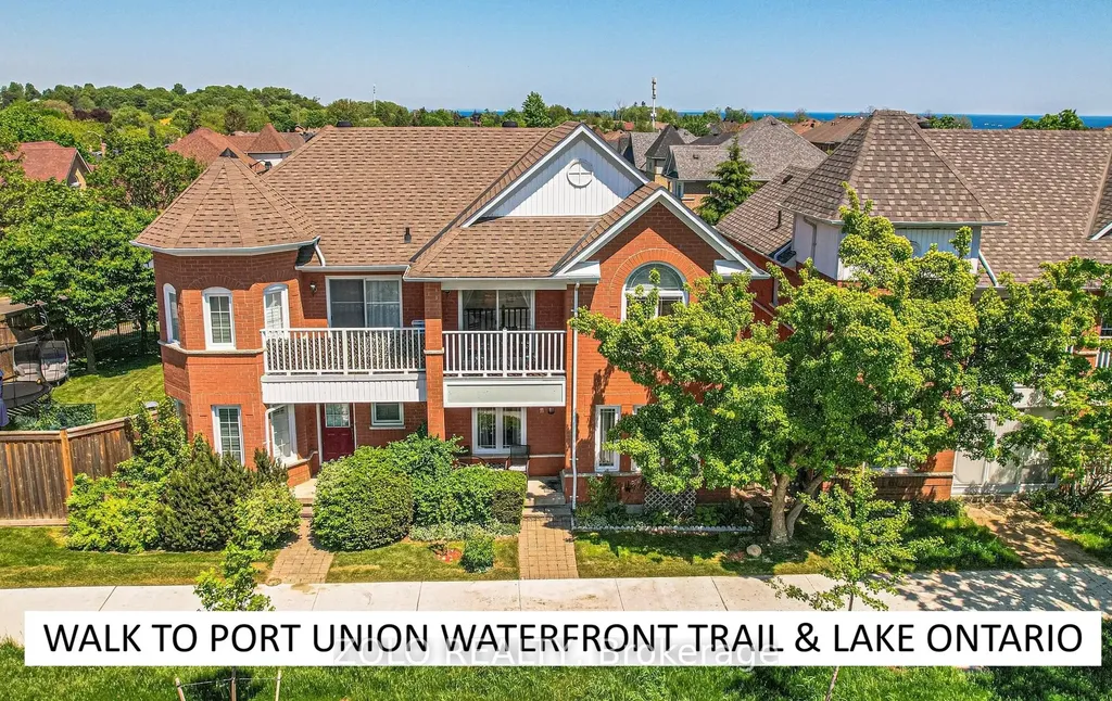 4 Trellanock Avenue Toronto ON M1C 5B3