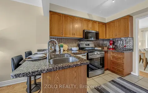4 Trellanock Avenue Toronto ON M1C 5B3