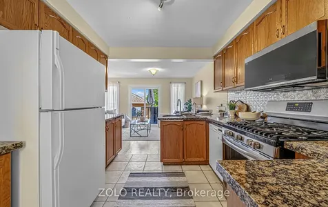 4 Trellanock Avenue Toronto ON M1C 5B3