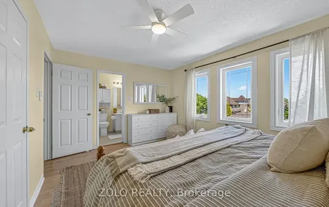 4 Trellanock Avenue Toronto ON M1C 5B3
