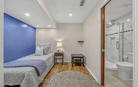 4 Trellanock Avenue Toronto ON M1C 5B3