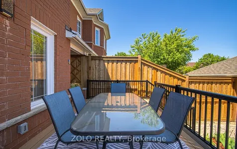 4 Trellanock Avenue Toronto ON M1C 5B3