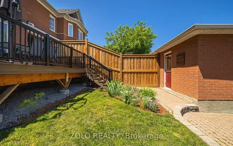4 Trellanock Avenue Toronto ON M1C 5B3
