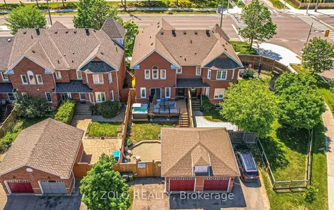 4 Trellanock Avenue Toronto ON M1C 5B3